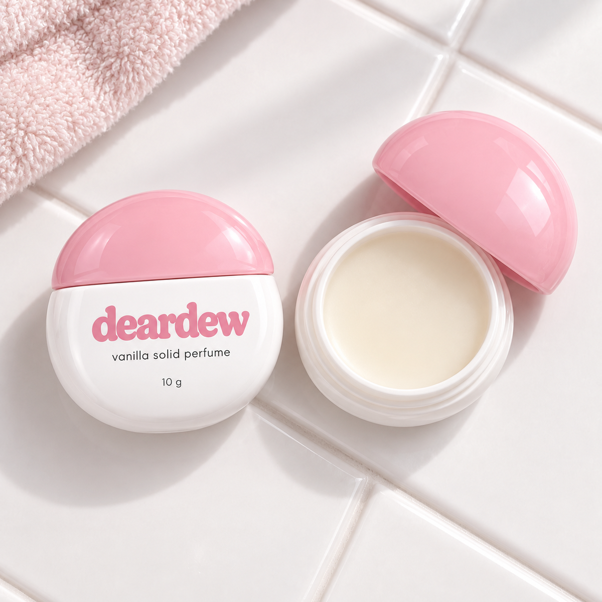 Dear Dew Vanilla Solid Perfume, 10 g — packaging and texture detail